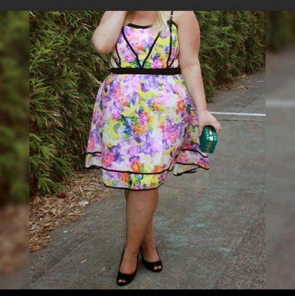 City Chic Dresses & Skirts - City chic colorful floral dress small/16